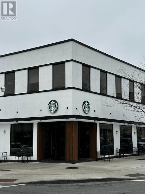 200 - 235 LAKESHORE ROAD EAST Image 2