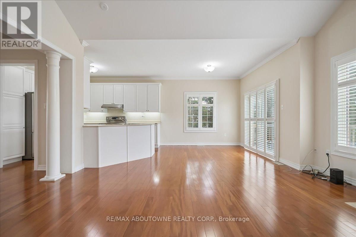 2348 TESLA CRESCENT Image 14