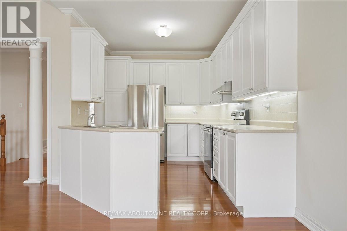 2348 TESLA CRESCENT Image 23