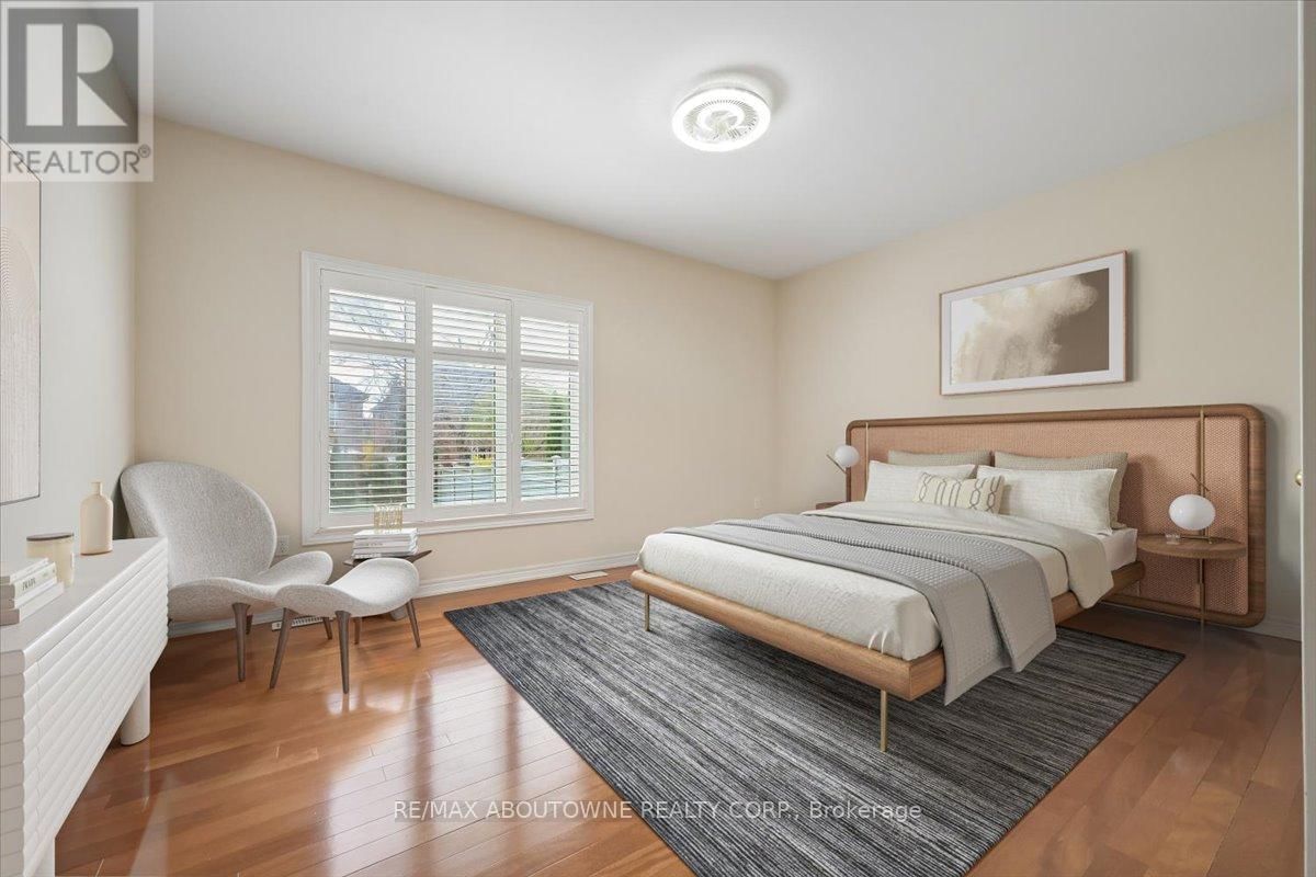 2348 TESLA CRESCENT Image 33