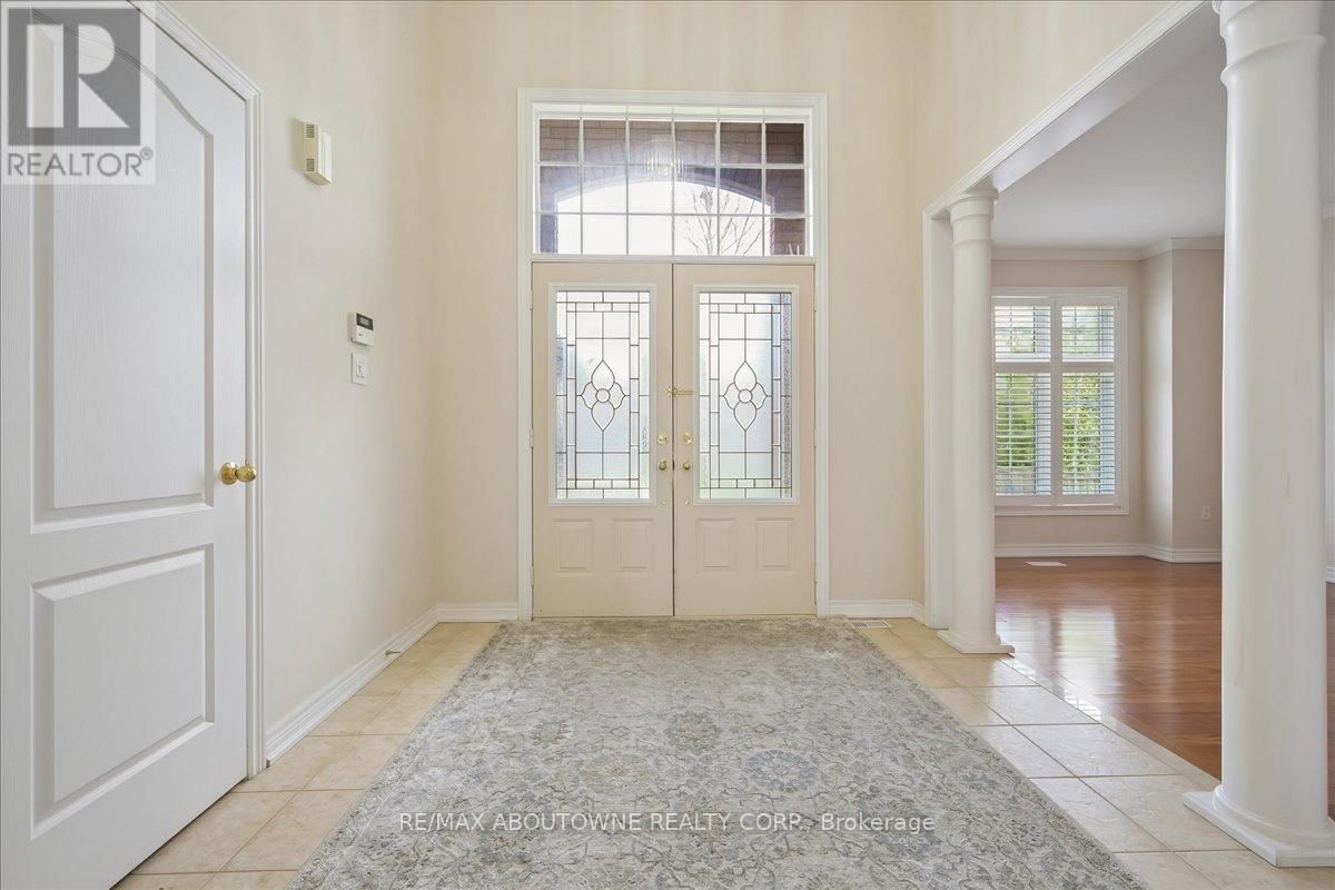 2348 TESLA CRESCENT Image 4