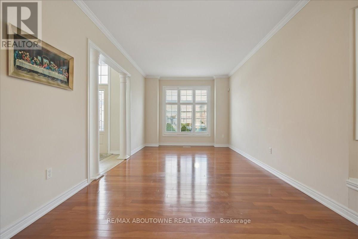 2348 TESLA CRESCENT Image 8