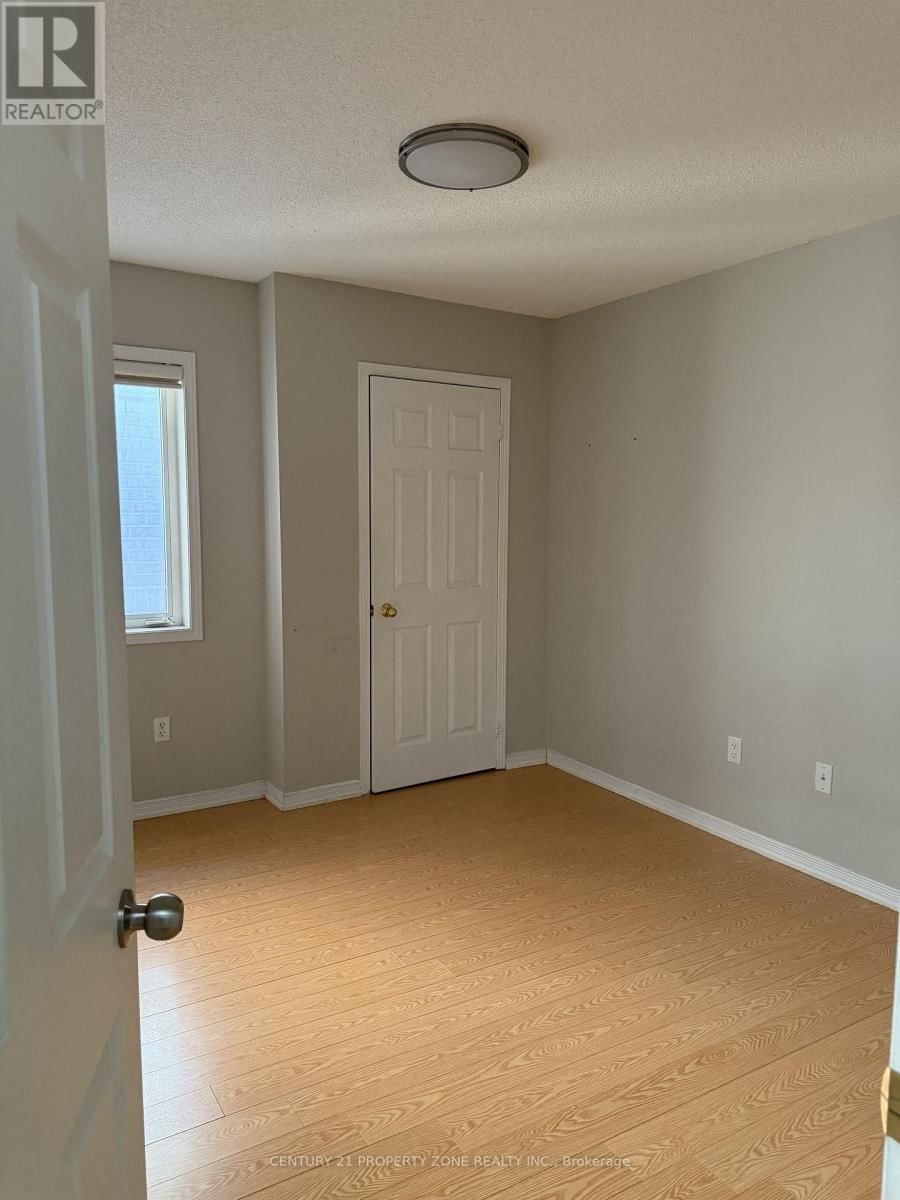 77 MADDYBETH CRESCENT Image 7