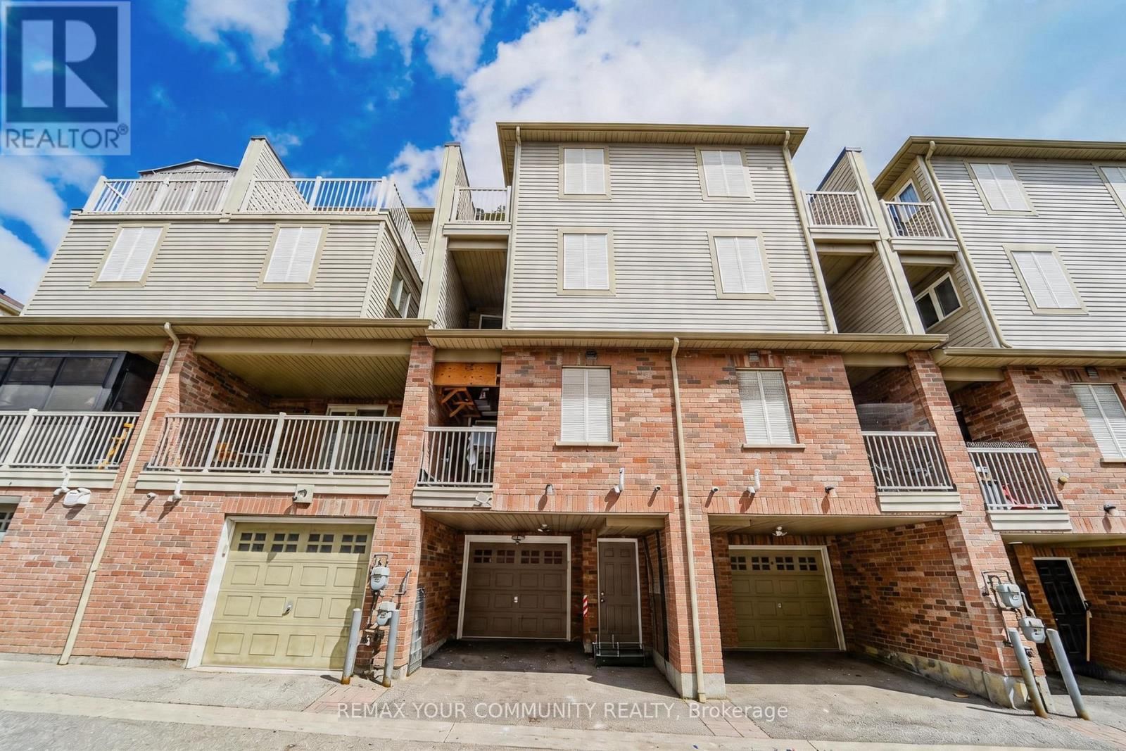 10 TED WRAY CIRCLE Image 34