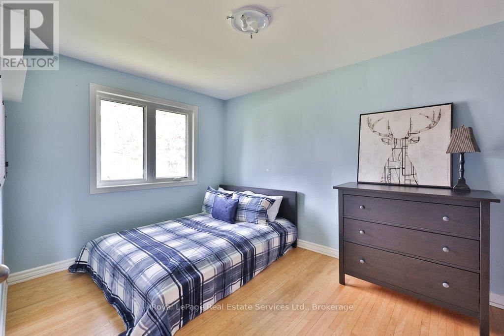 1486 HIXON STREET Image 20