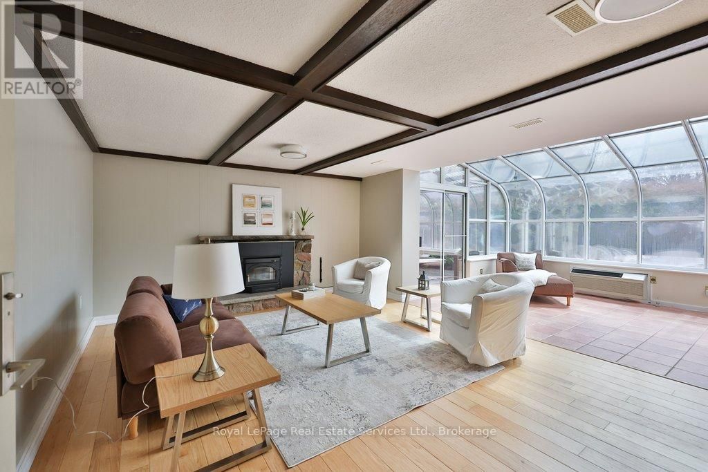 1486 HIXON STREET Image 26