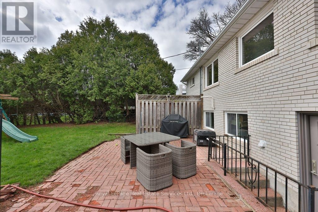 1486 HIXON STREET Image 35