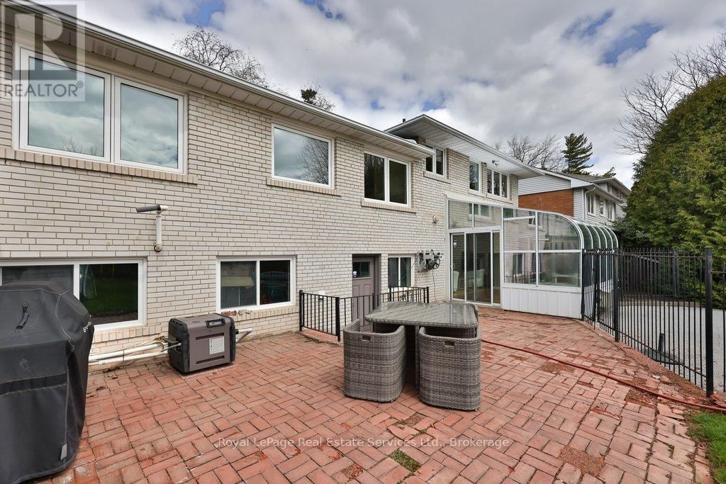 1486 HIXON STREET Image 36