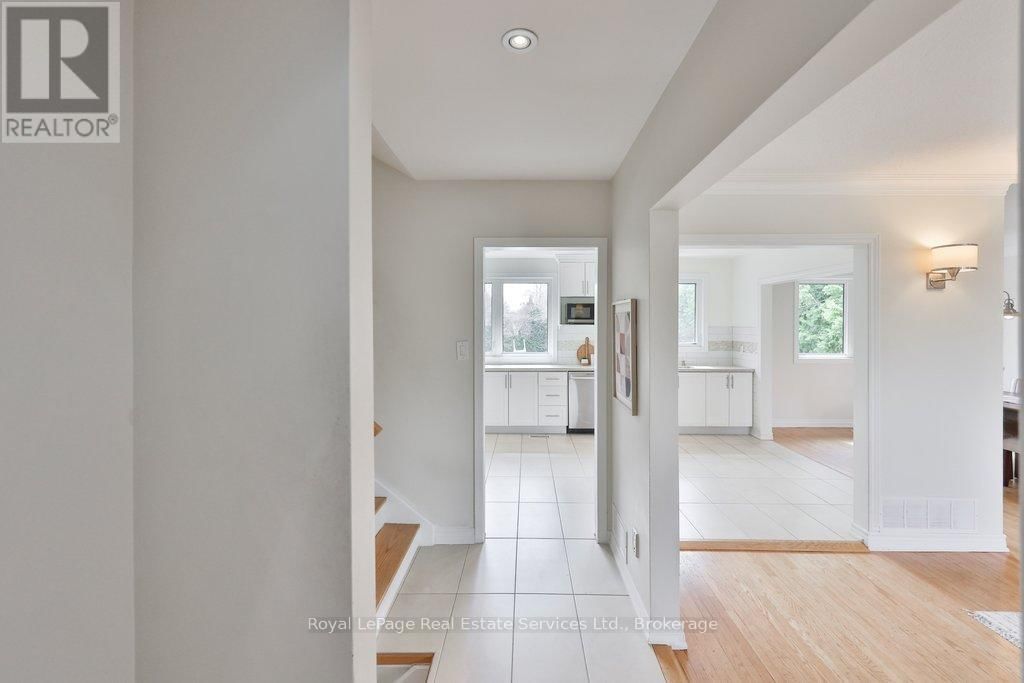 1486 HIXON STREET Image 5