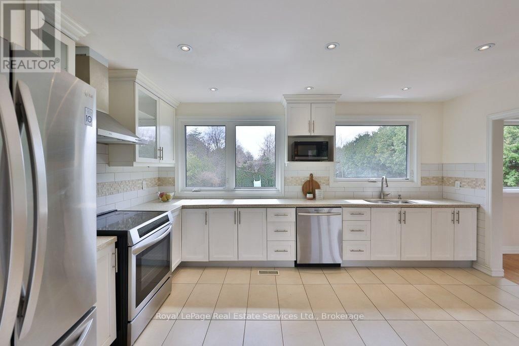 1486 HIXON STREET Image 6