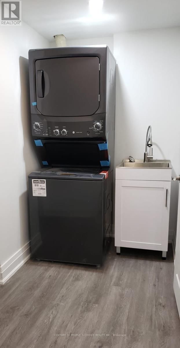 56 - 2014 MARTIN GROVE ROAD Image 20