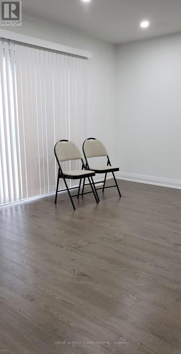 56 - 2014 MARTIN GROVE ROAD Image 7