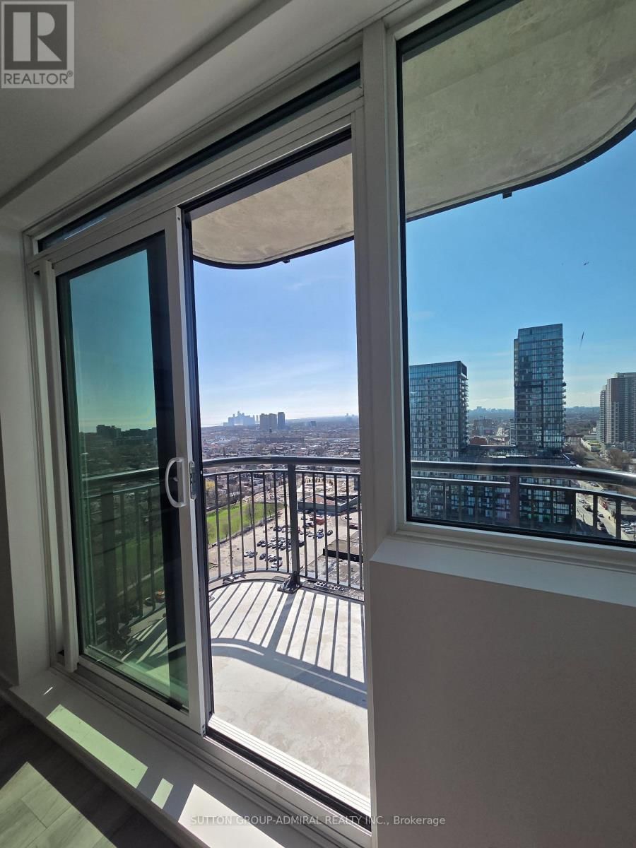 1711 - 1185 DUPONT STREET Image 4