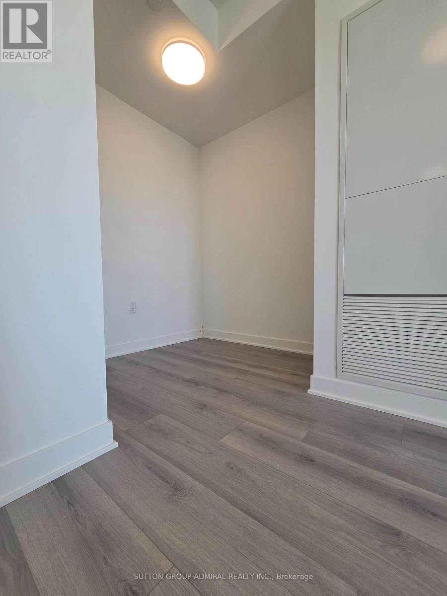 1711 - 1185 DUPONT STREET Image 6