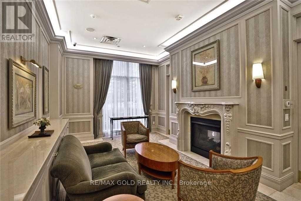 1505 - 35 KINGSBRIDGE GARDEN CIRCLE Image 32