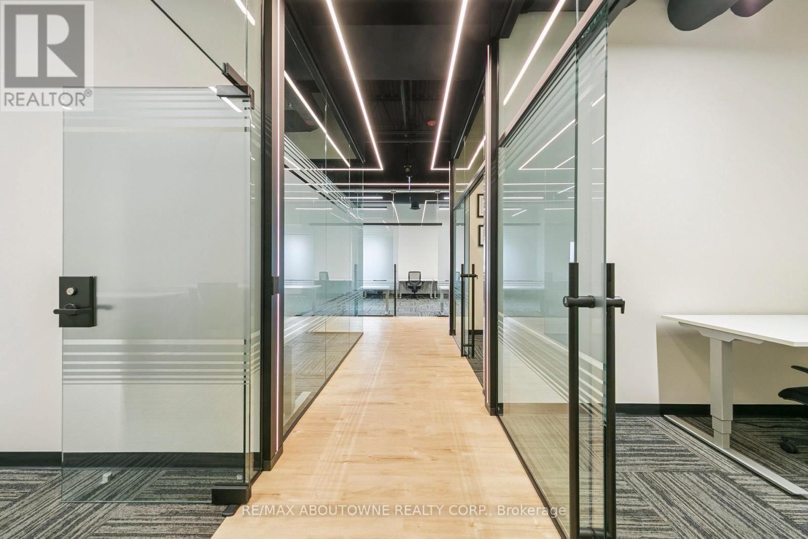 211-A - 320 MATHESON BOULEVARD WEST Image 25