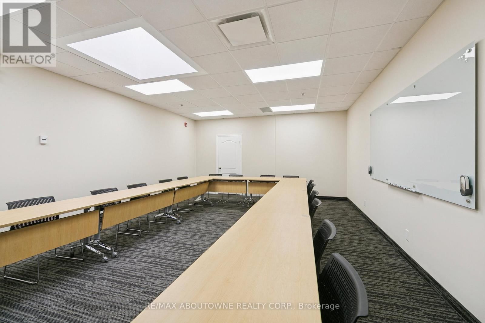 211-A - 320 MATHESON BOULEVARD WEST Image 34