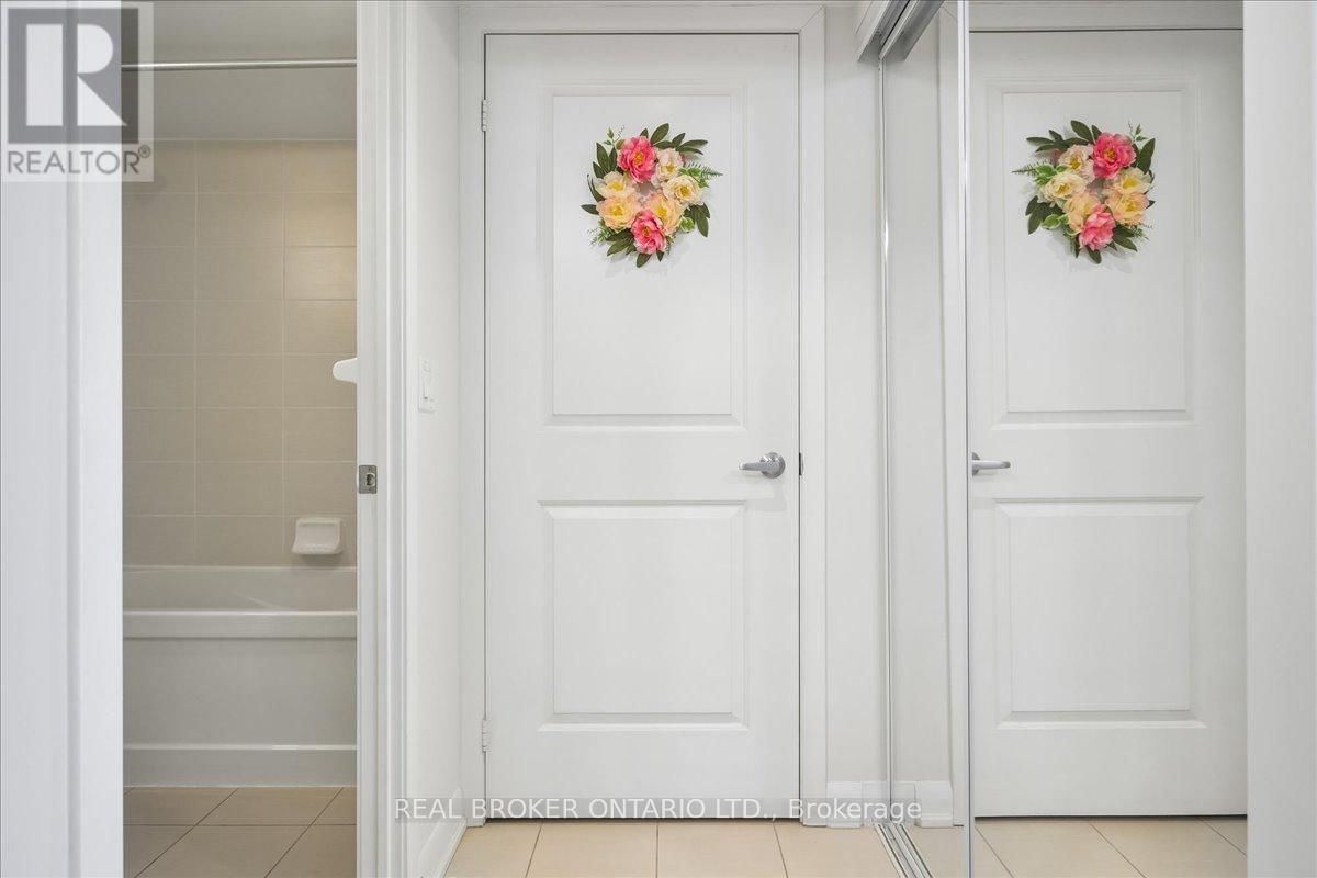 1704 - 205 SHERWAY GARDENS ROAD Image 10