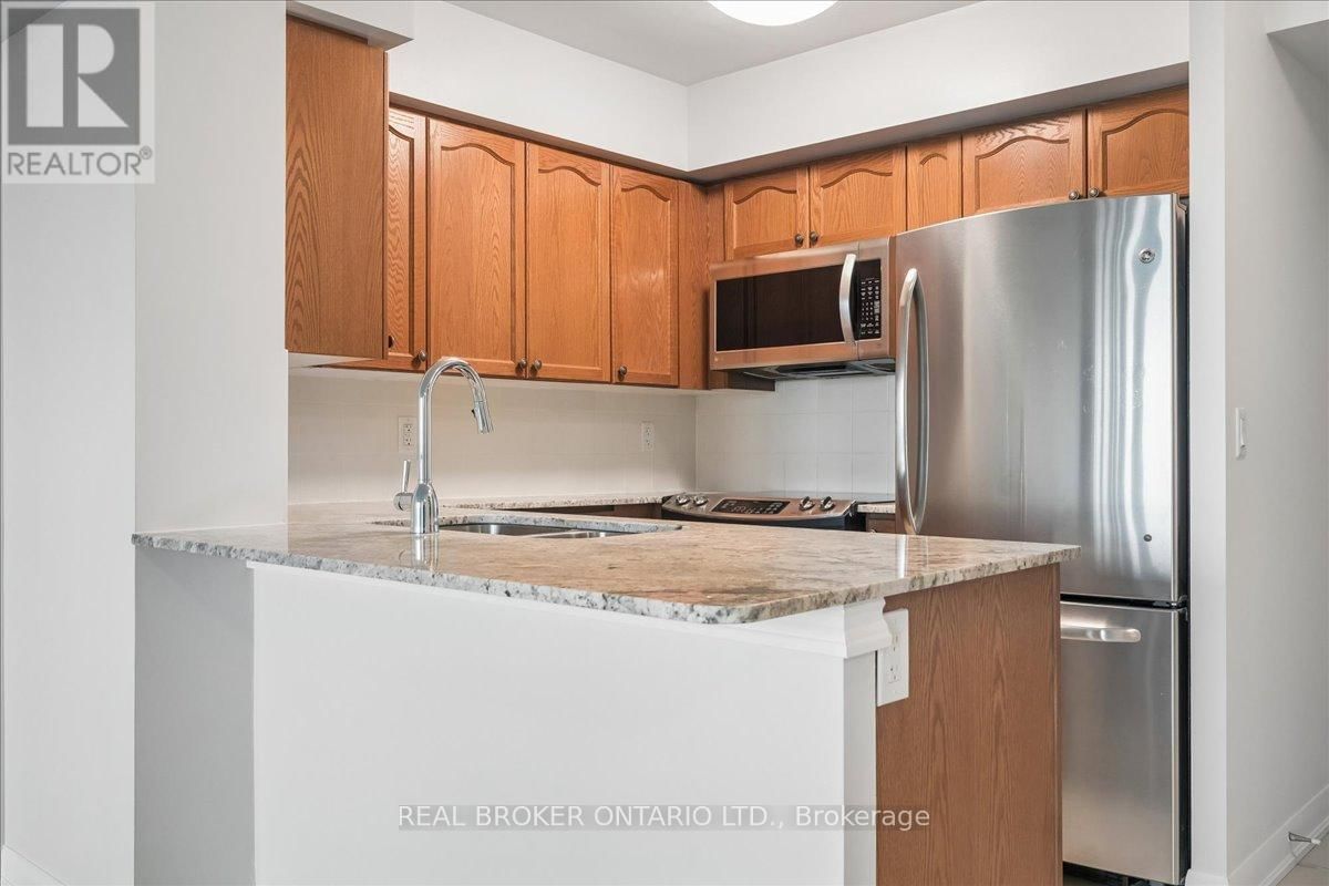 1704 - 205 SHERWAY GARDENS ROAD Image 18