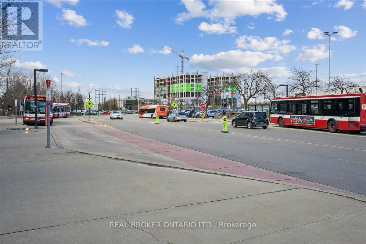 1704 - 205 SHERWAY GARDENS ROAD Image 25