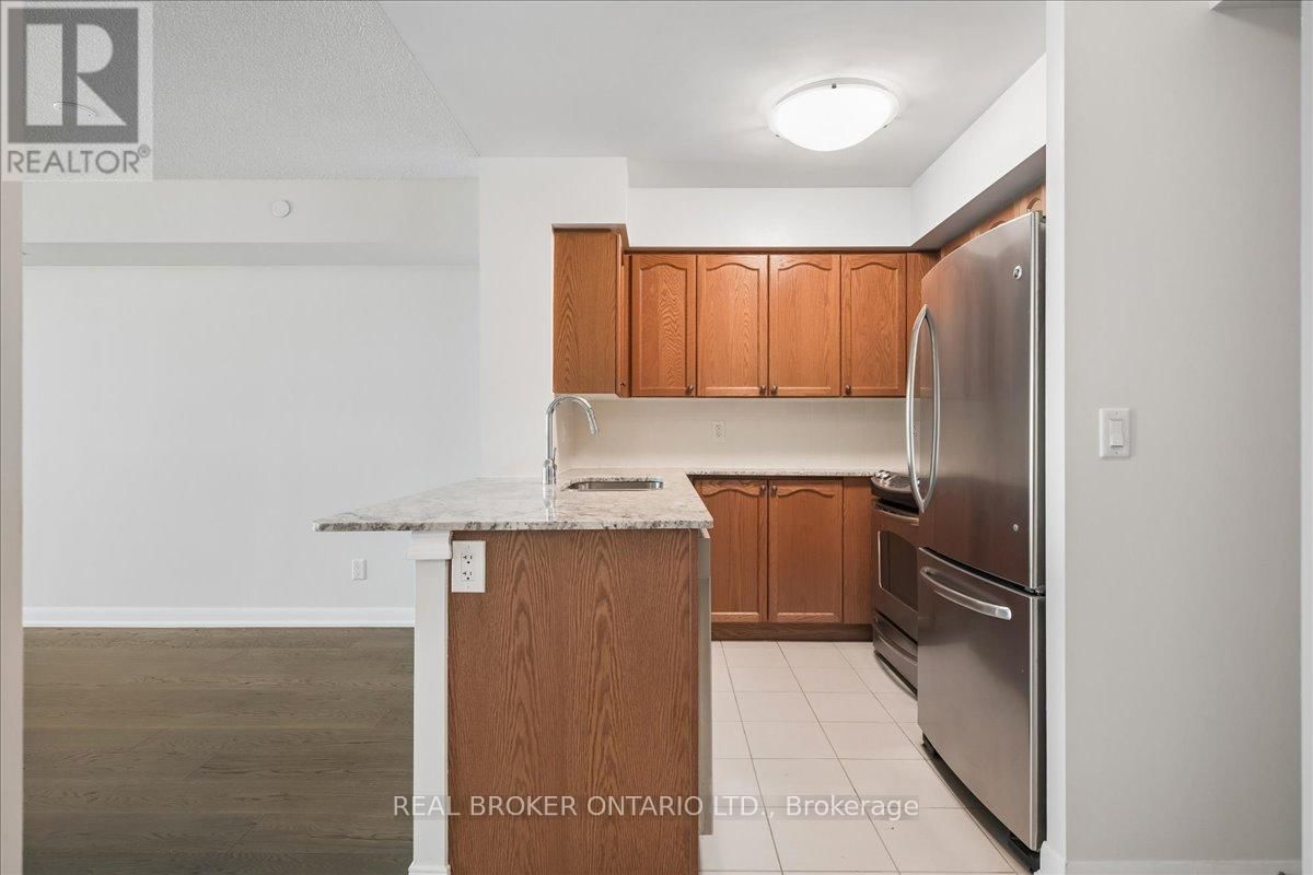 1704 - 205 SHERWAY GARDENS ROAD Image 6