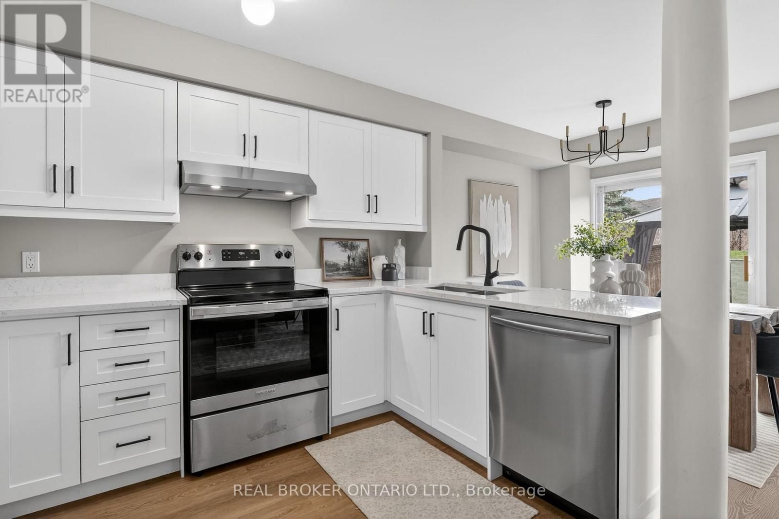 7048 FRONTIER RIDGE Image 12