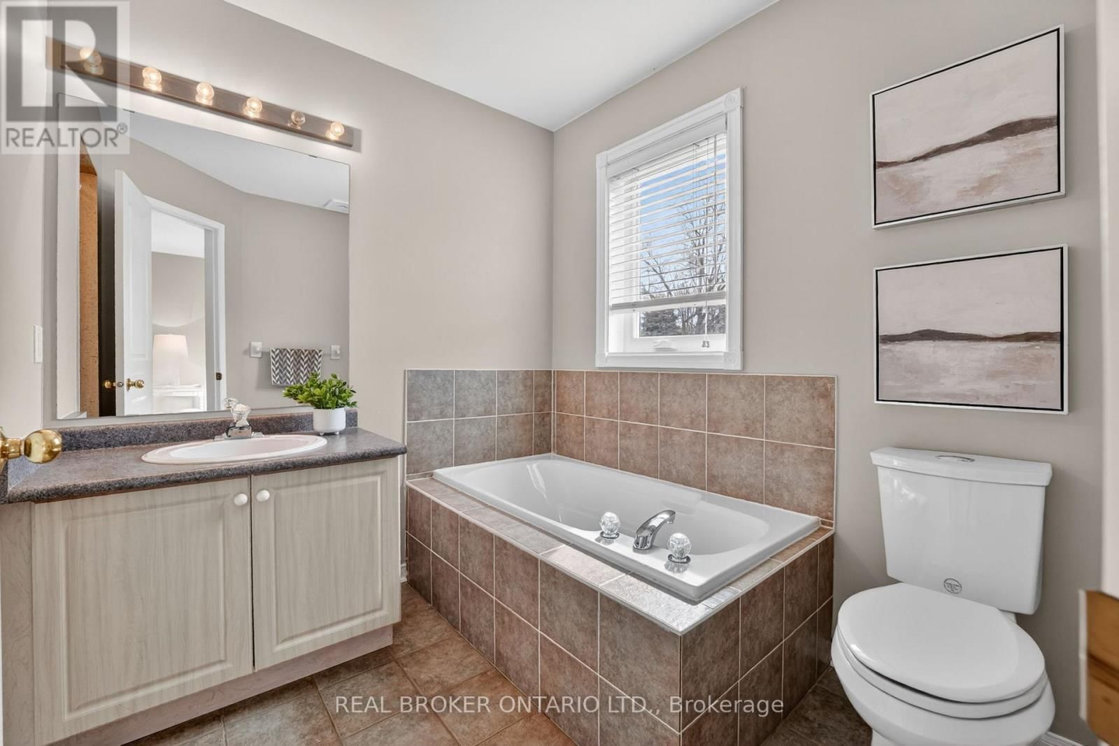 7048 FRONTIER RIDGE Image 22