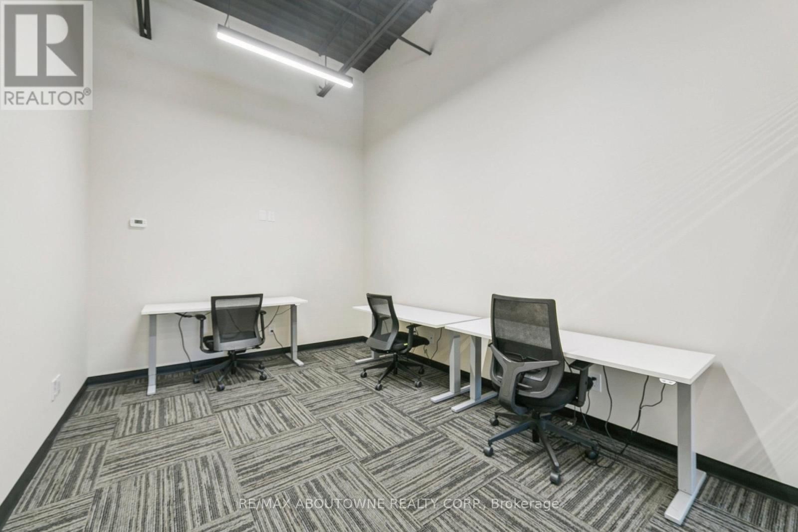 211-B - 320 MATHESON BOULEVARD WEST Image 19