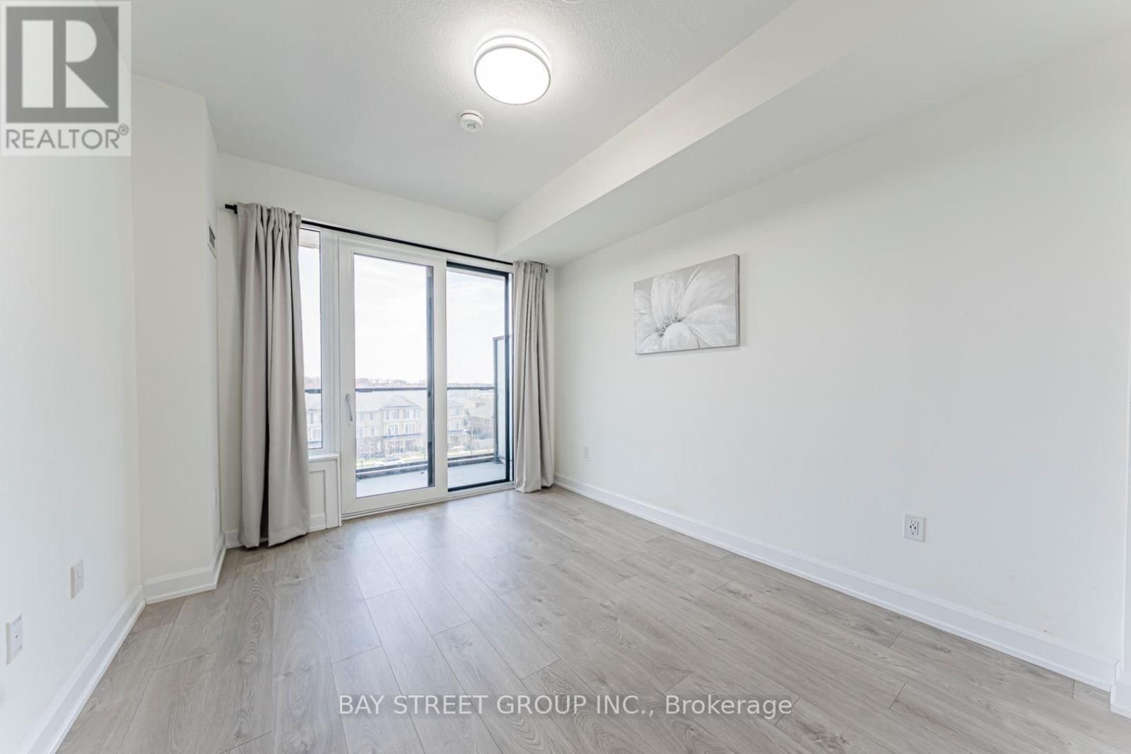 524 - 3200 WILLIAM COLTSON AVENUE Image 4