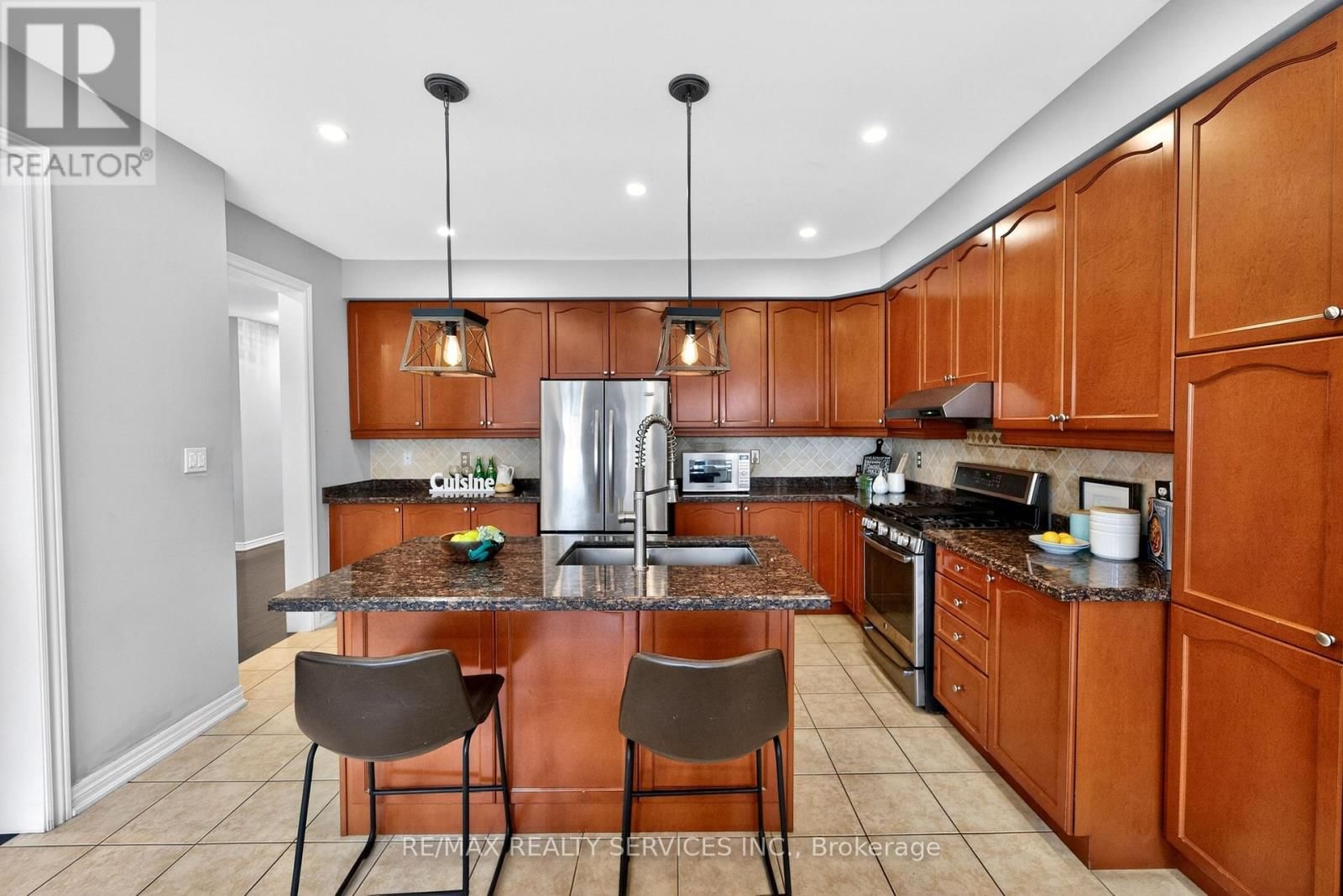 5 PILLAR ROAD Image 19