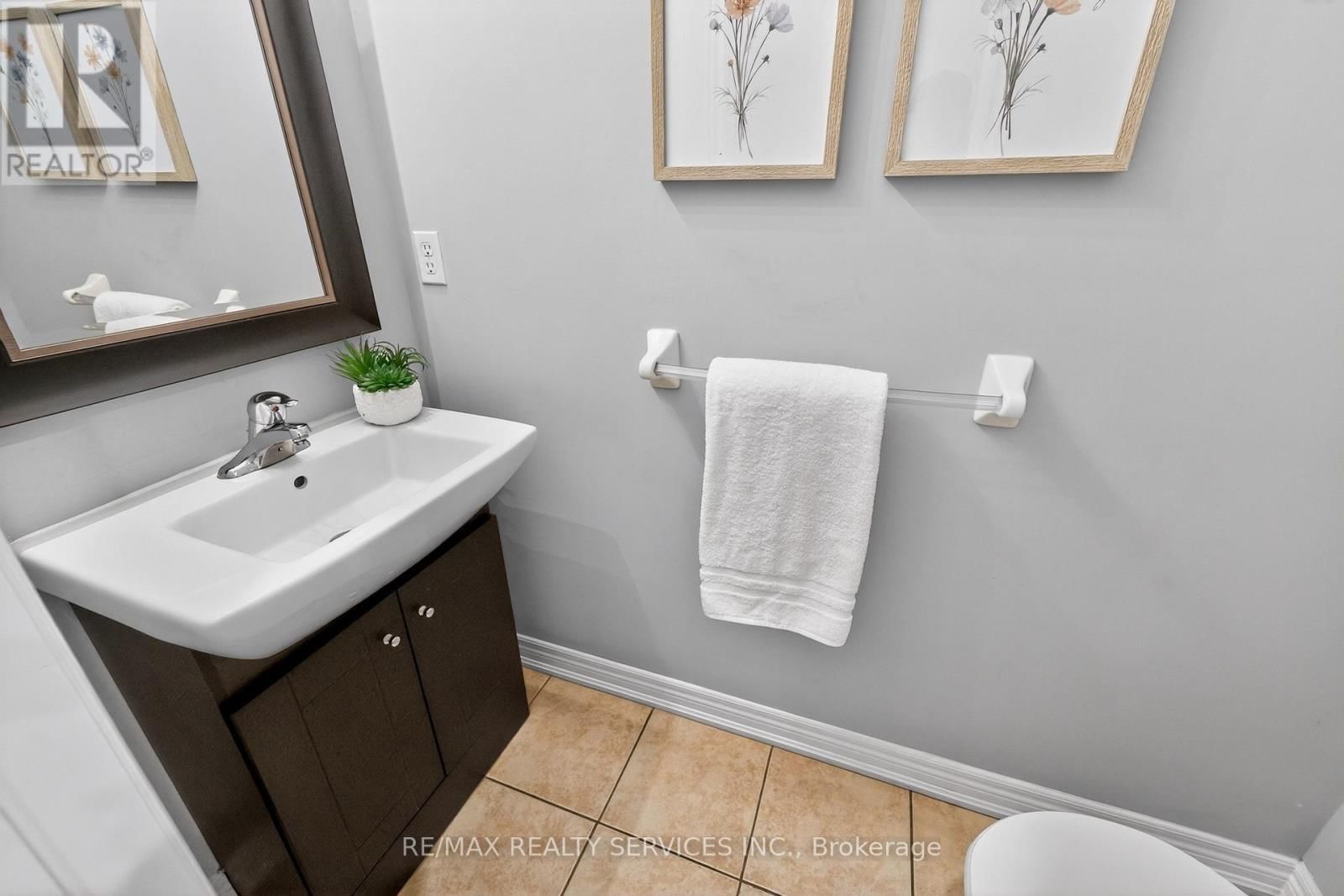 5 PILLAR ROAD Image 22