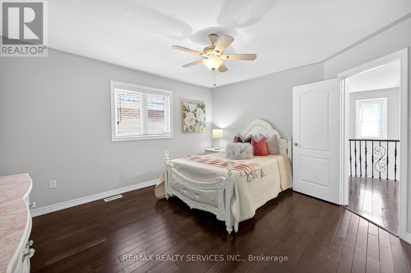 5 PILLAR ROAD Image 35