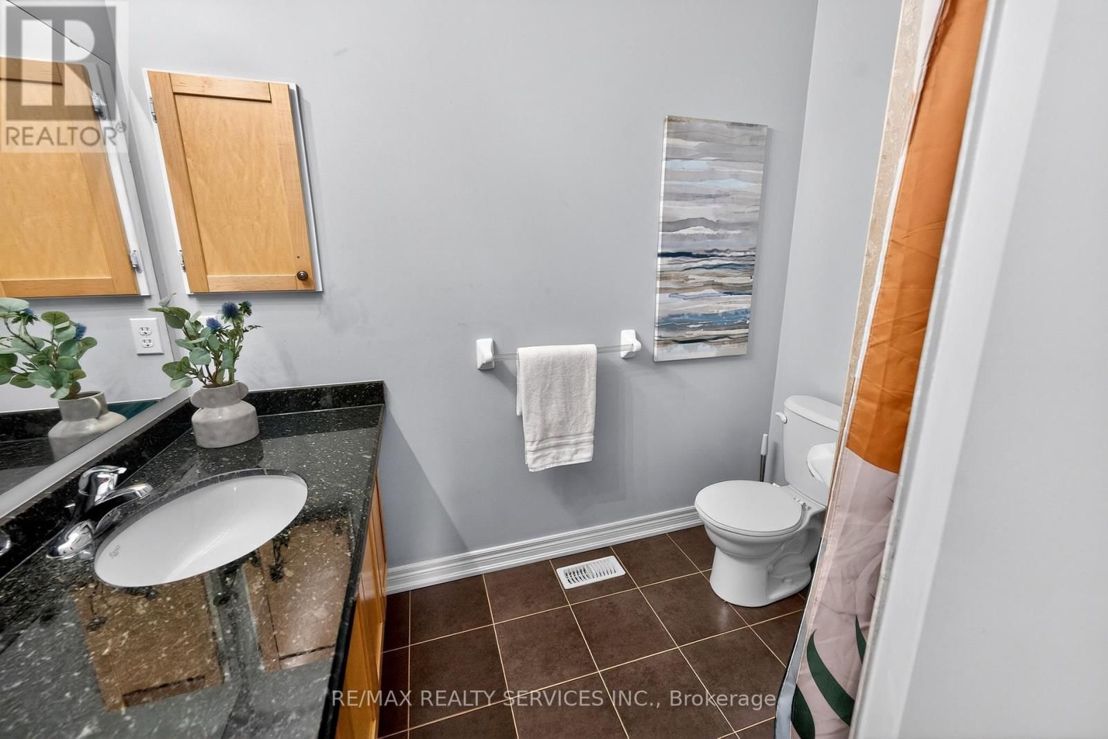 5 PILLAR ROAD Image 36