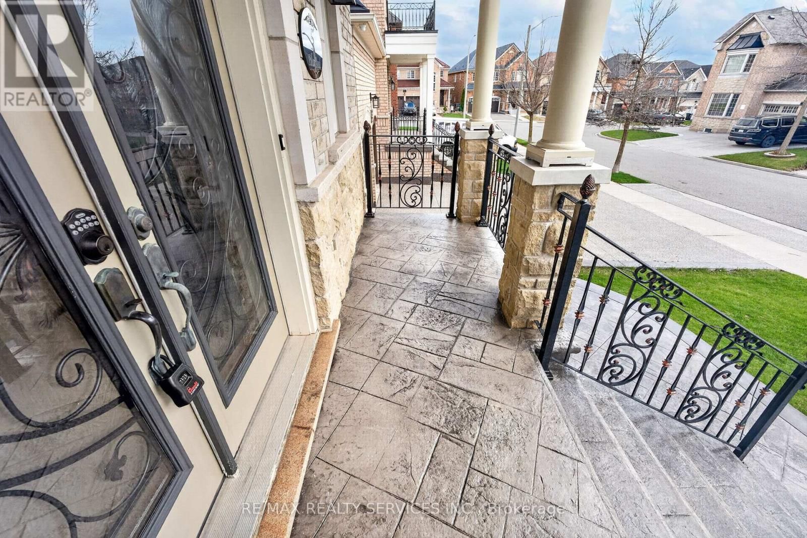 5 PILLAR ROAD Image 4