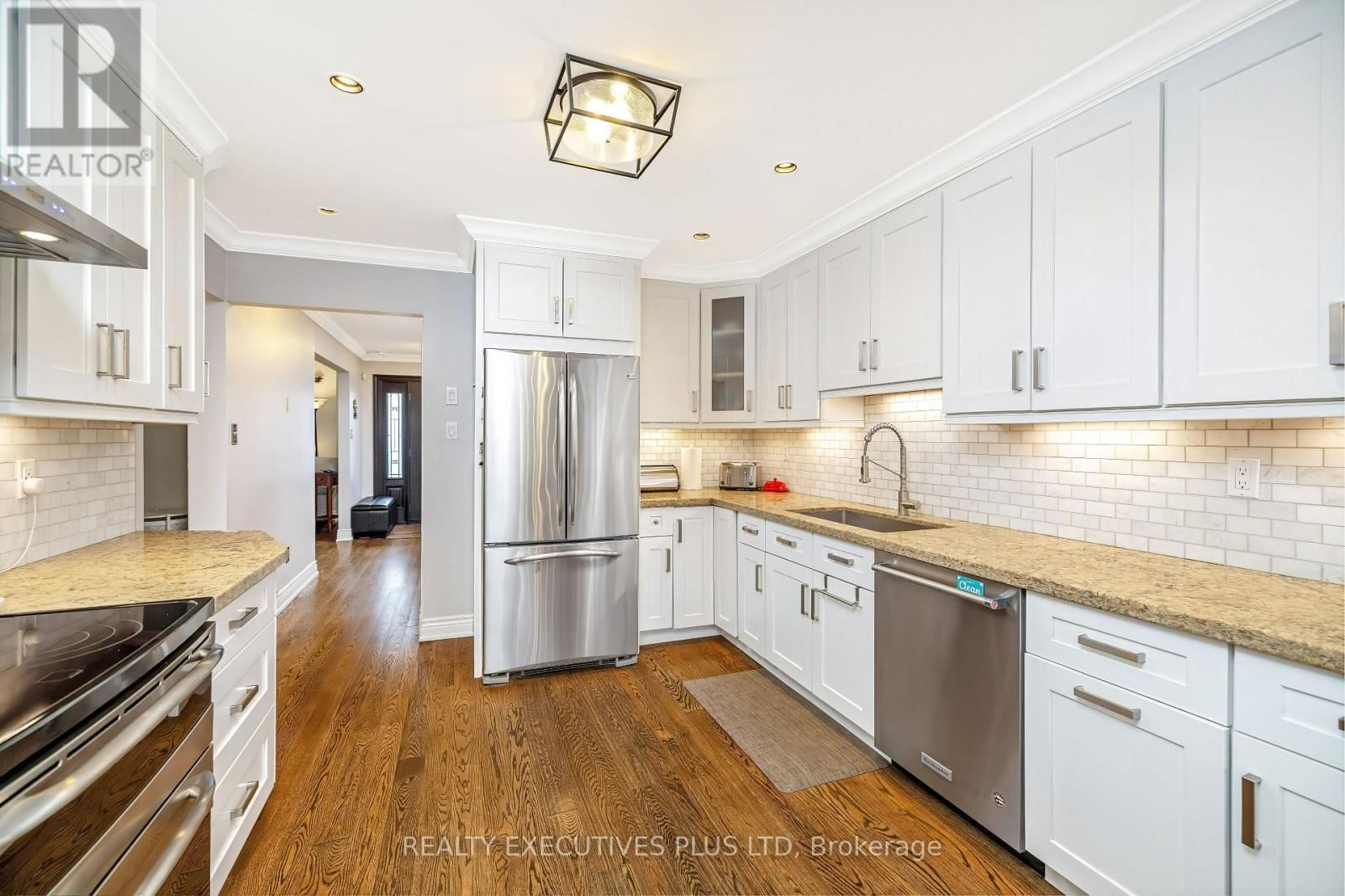 3099 HICKLING COURT Image 11