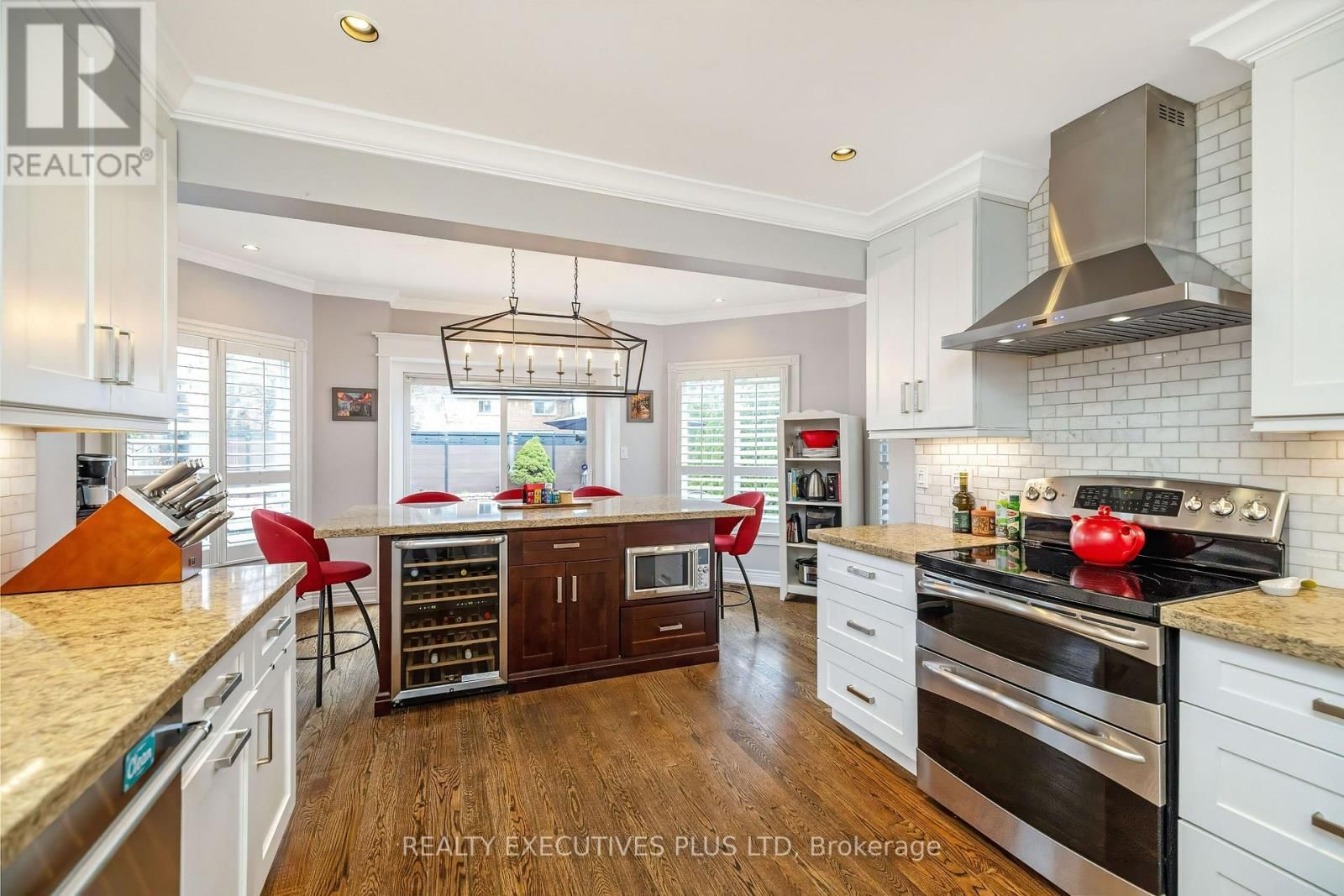 3099 HICKLING COURT Image 13