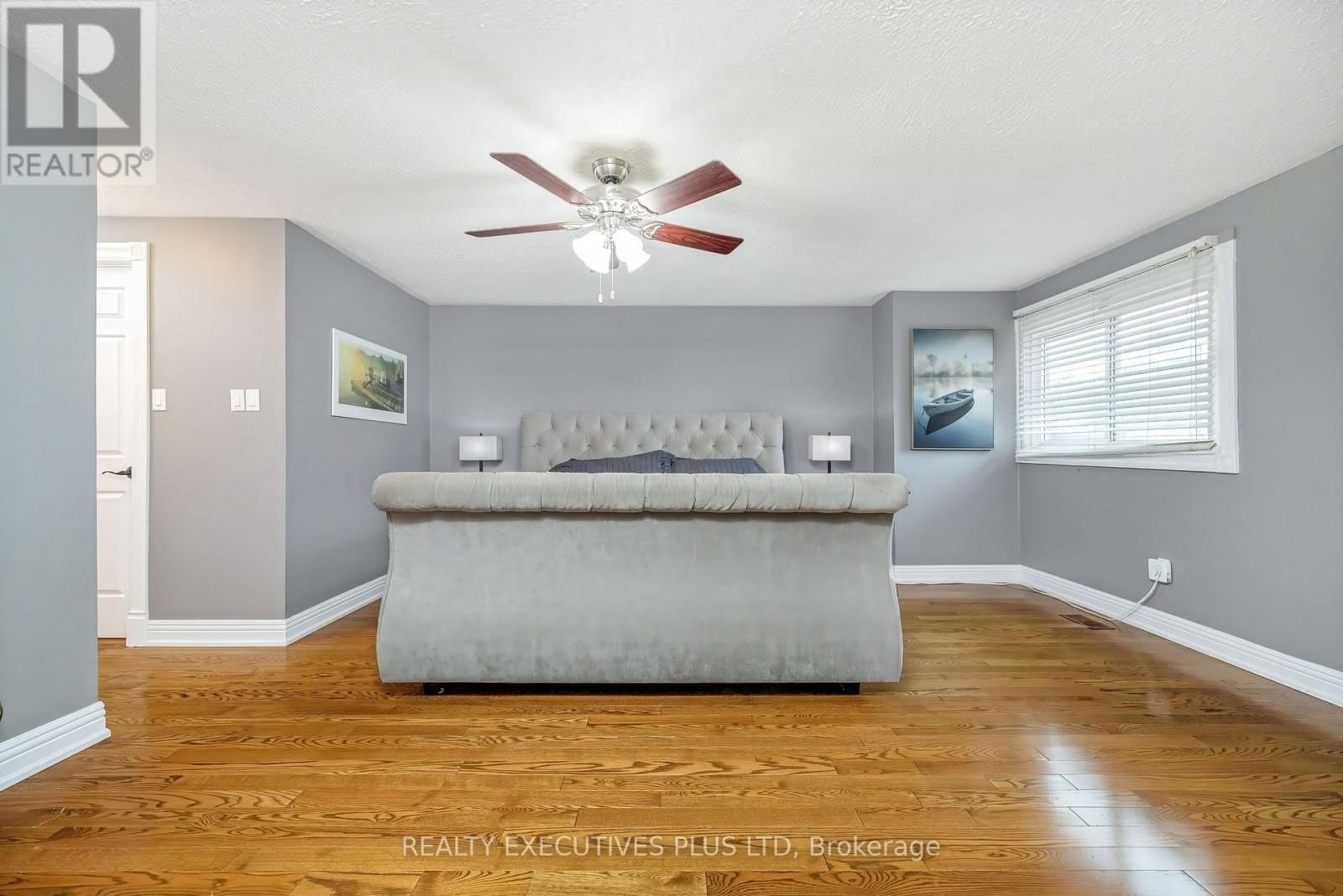 3099 HICKLING COURT Image 22