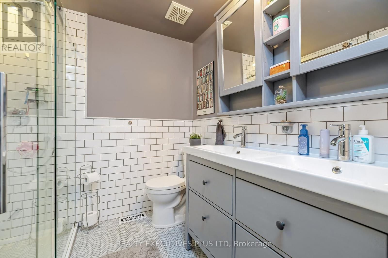 3099 HICKLING COURT Image 27