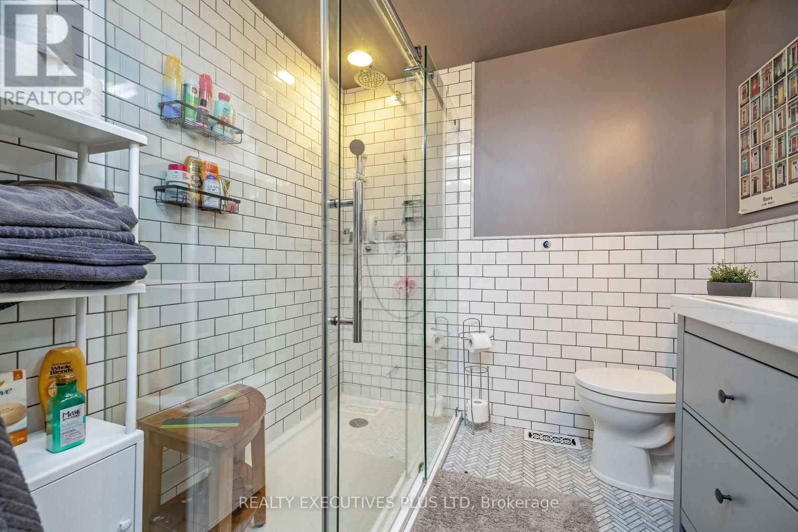 3099 HICKLING COURT Image 28