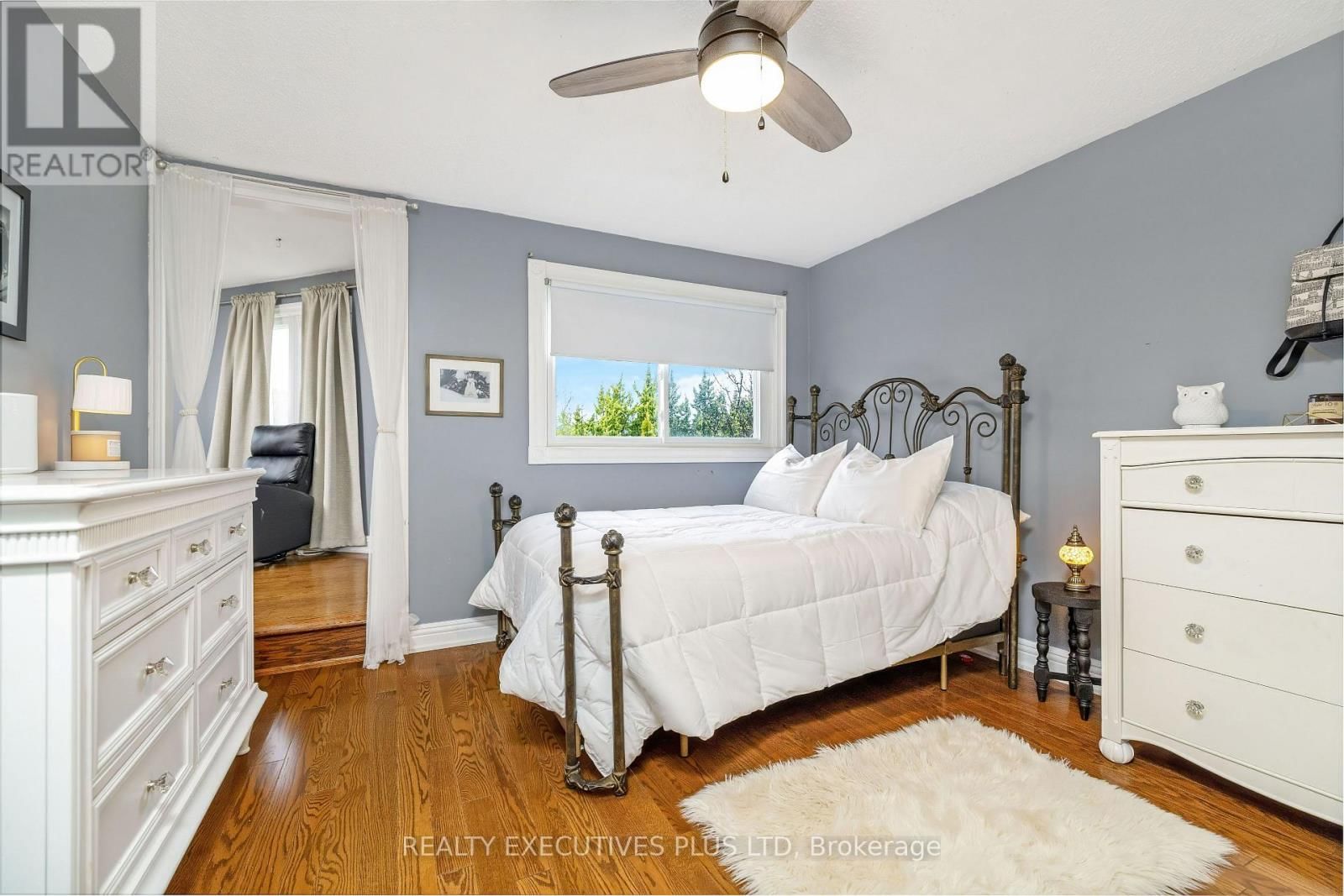 3099 HICKLING COURT Image 29