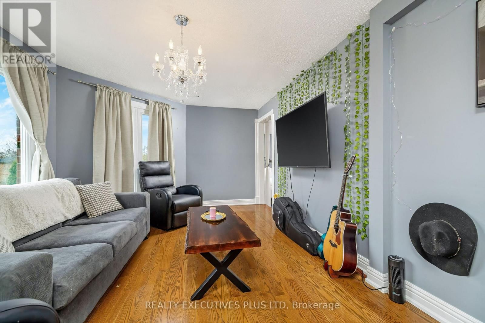 3099 HICKLING COURT Image 30