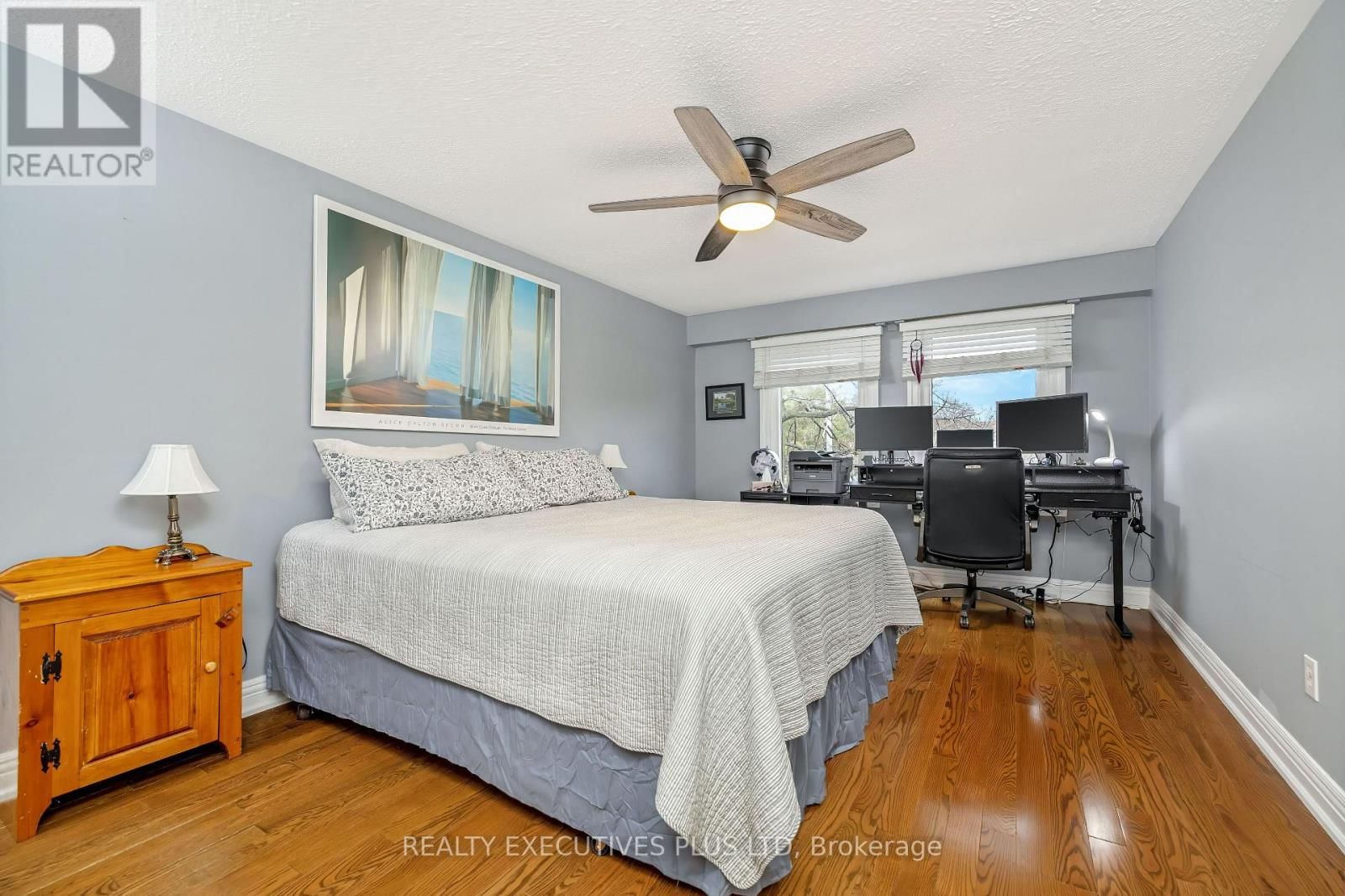 3099 HICKLING COURT Image 31