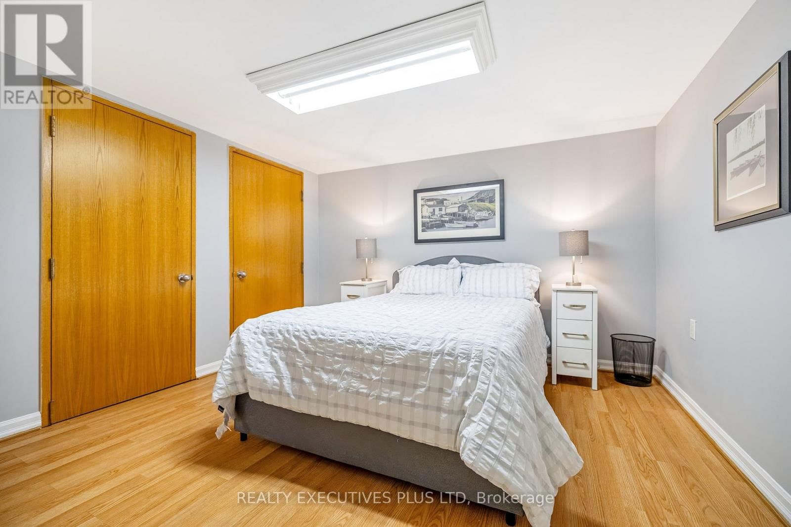 3099 HICKLING COURT Image 39