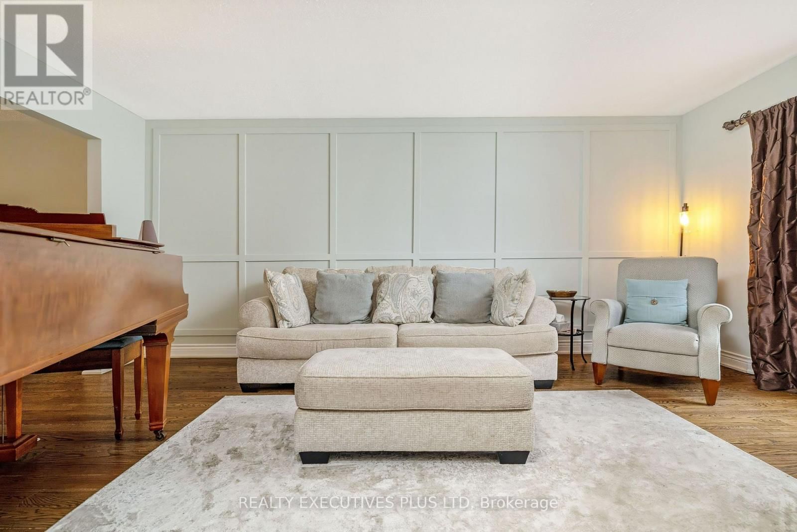 3099 HICKLING COURT Image 6