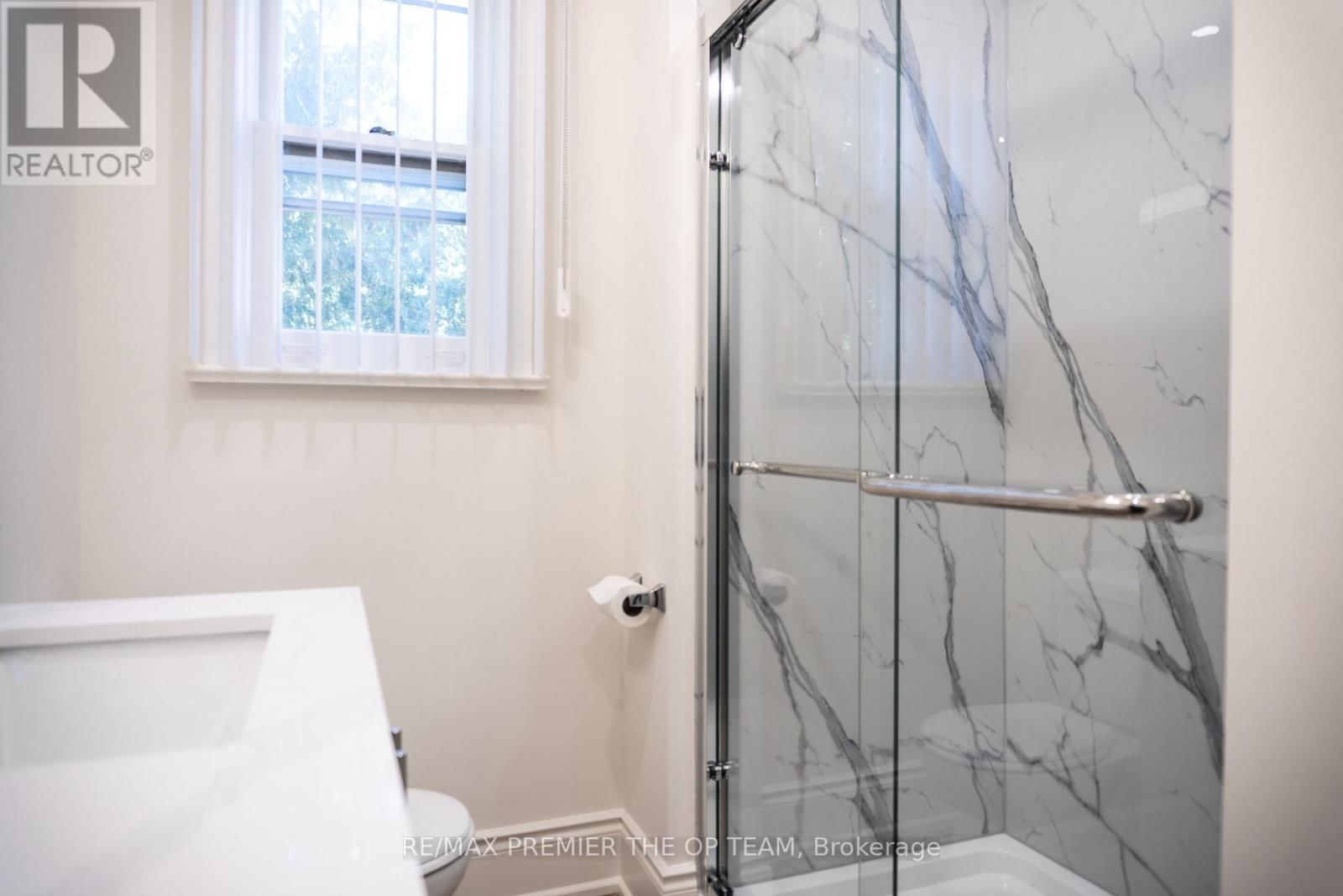 Upper - 148 MARTIN GROVE ROAD Image 14