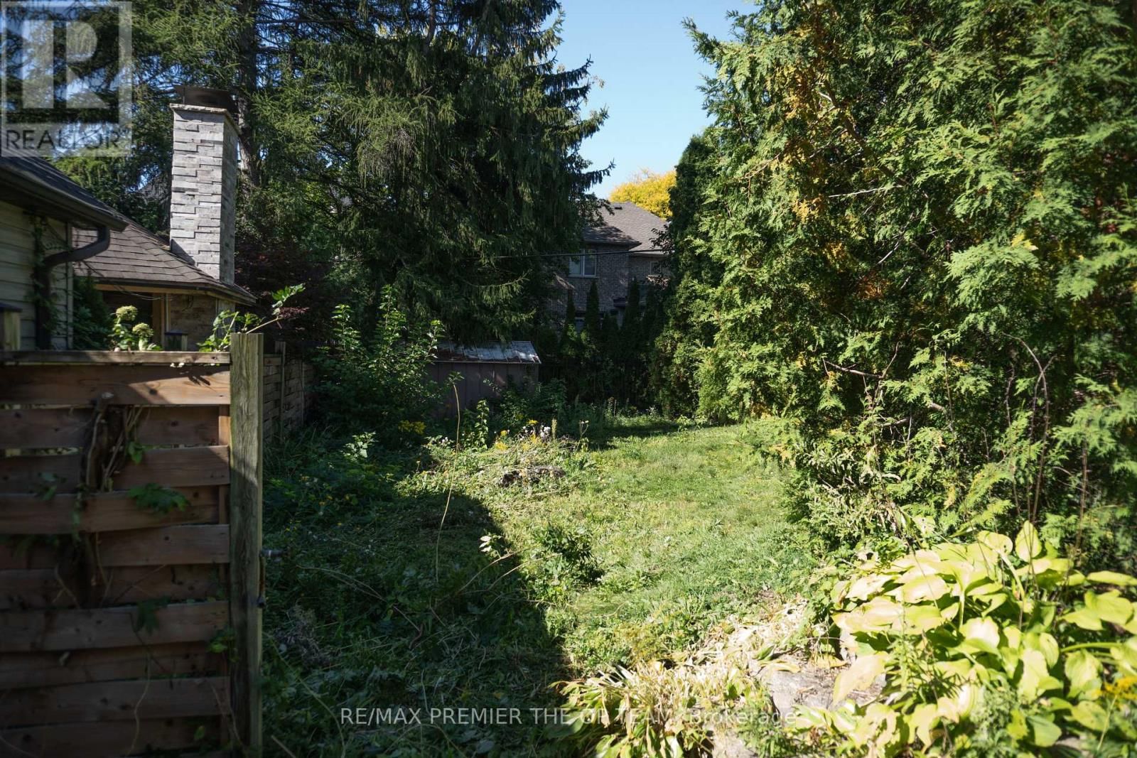 Upper - 148 MARTIN GROVE ROAD Image 20