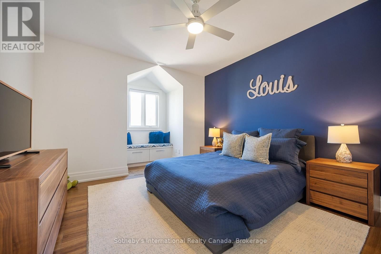 382 SANDHURST DRIVE Image 30