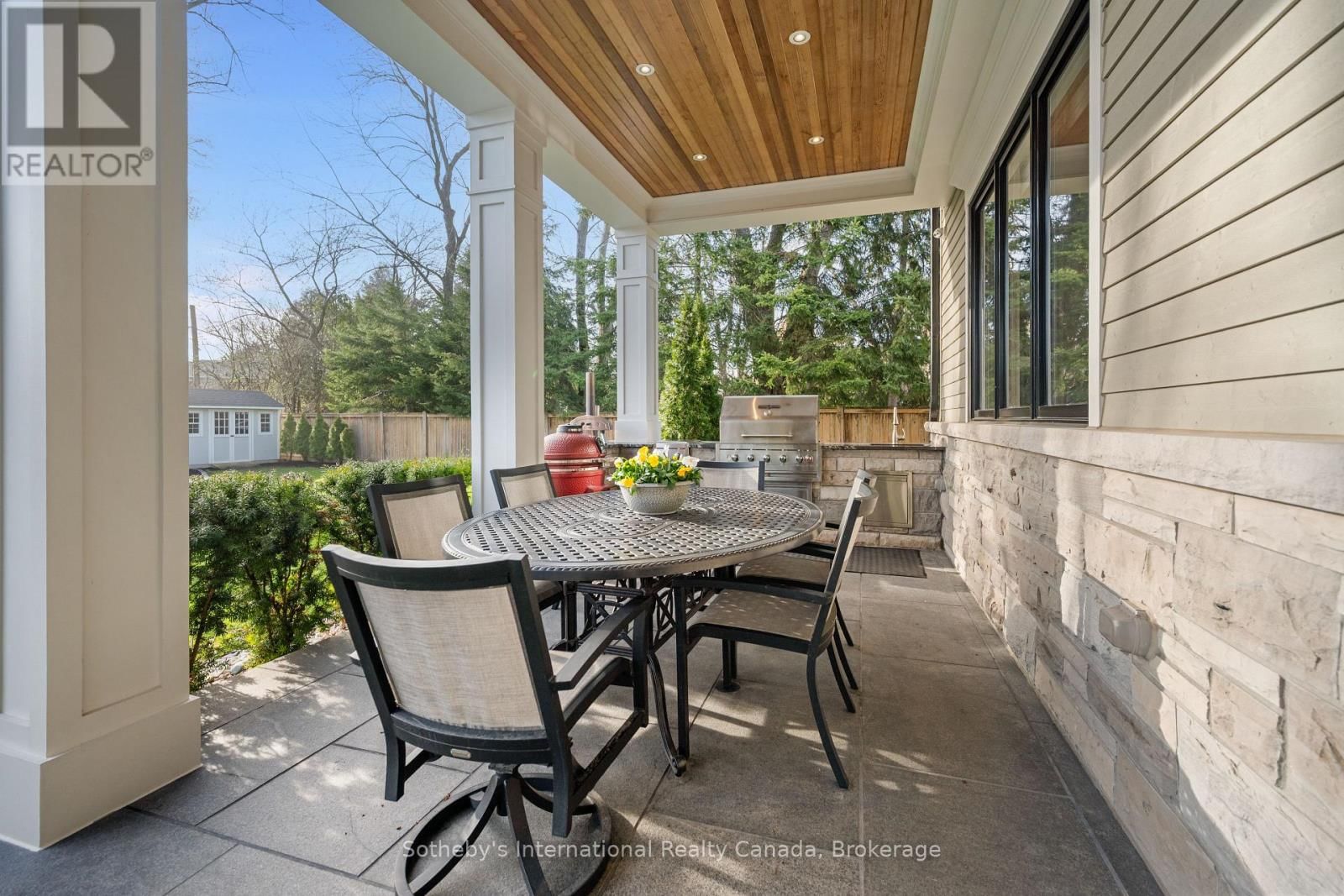 382 SANDHURST DRIVE Image 43