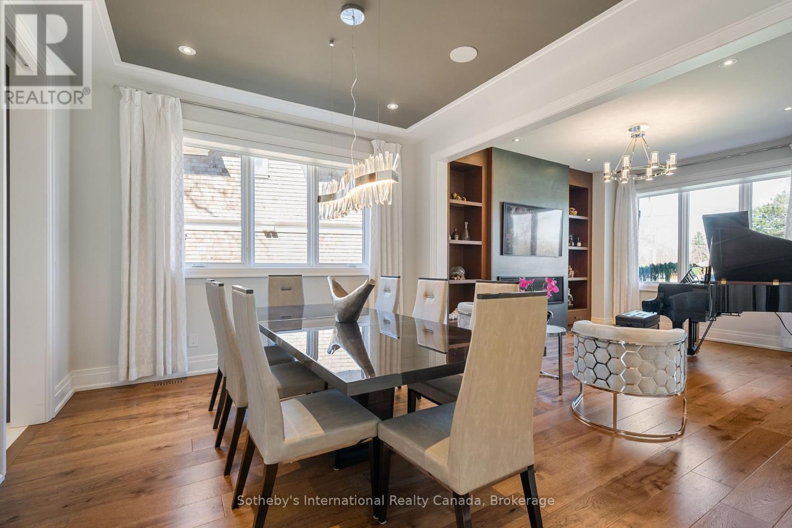 382 SANDHURST DRIVE Image 7