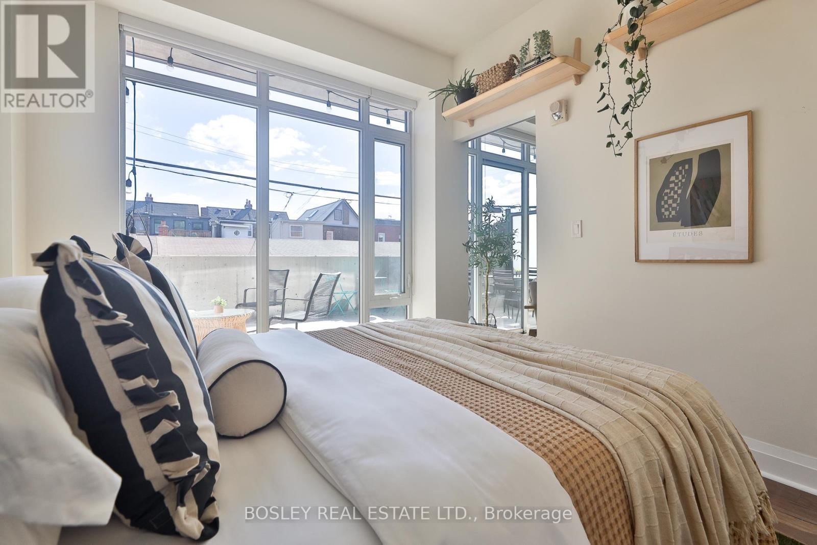 103 - 245 PERTH AVENUE Image 16